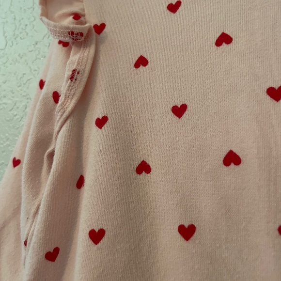 Size 12 Month Cat & Jack Heart Set - Picture 3 of 5